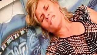 Milf Lisa's Orgasmic Cucumber Adventure