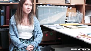 Officer Ryan Mclane makes Masked thief Hannah Quinn submit