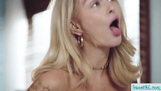 Having sex with my attractive and seductive stepsis