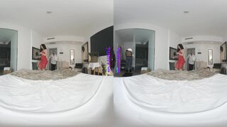 PURITYVR Naughty waiter with Elena Spano