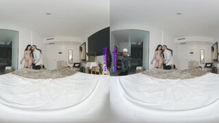 PURITYVR Naughty waiter with Elena Spano