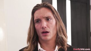 Showing my wifes stepmom how I eat pussy