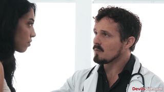 Doctor fucking big tits married patient