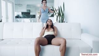 Helping my horny babysitter makes her pussy wet