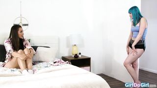 I orgasm so hard with my gf watching me