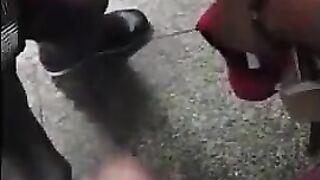 Putaria em banheirao publico